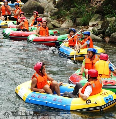東興推出中越邊境漂流旅游項目，探索邊境旅游新魅力